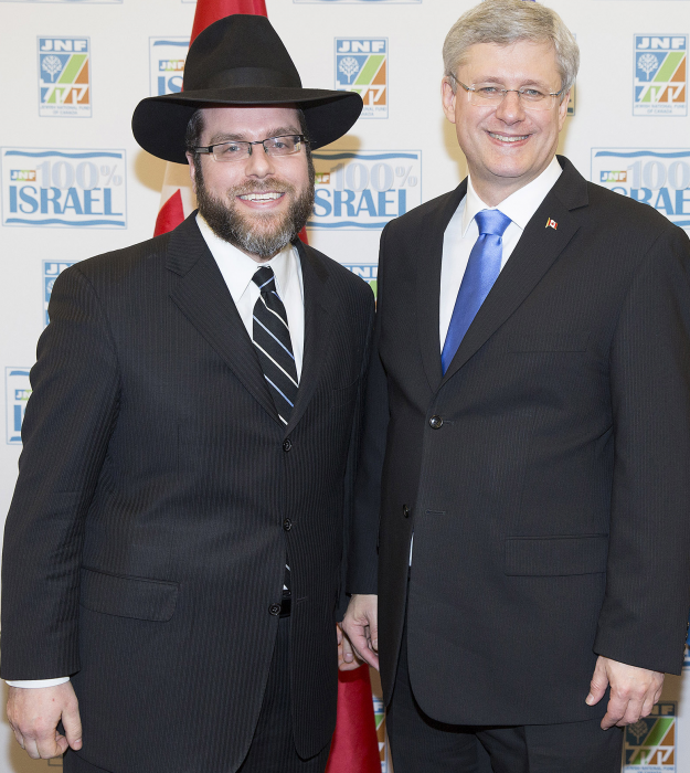 Supervising The Largest Kosher Dinner In Canadian History Title Image