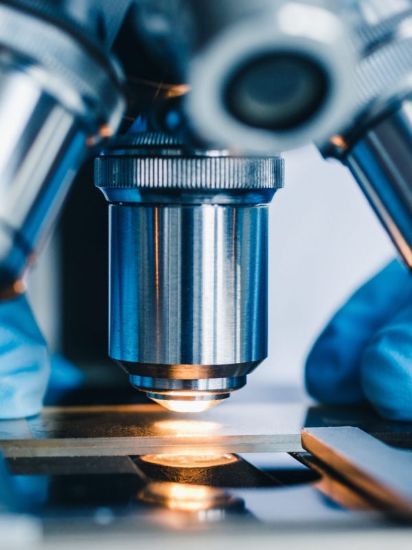 Microscope